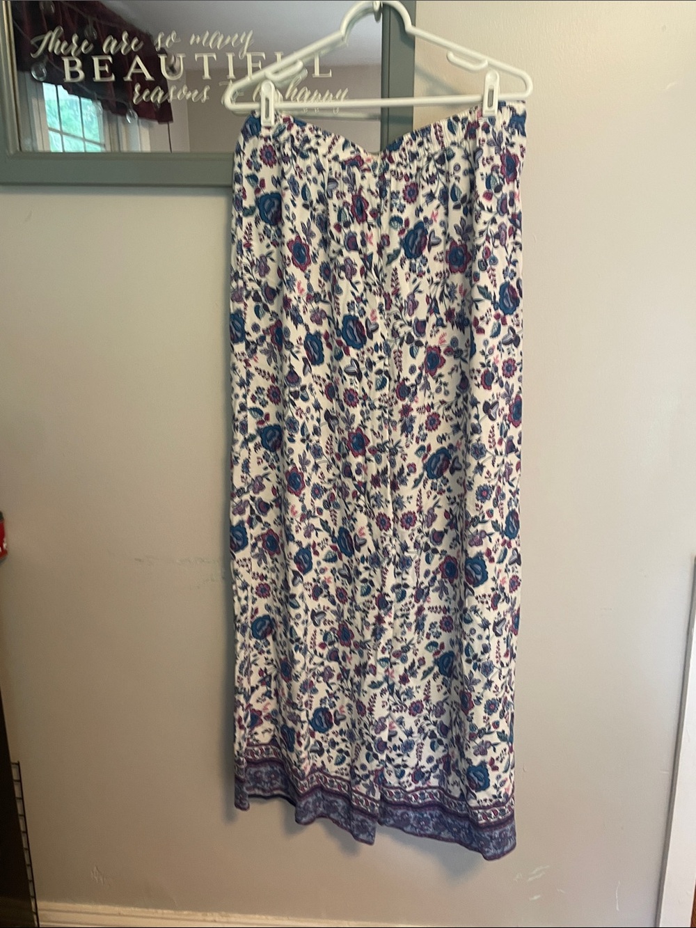 Joie wide leg palazzo pants with Blue and Pink Floral Pattern size L - Picture 4 of 10